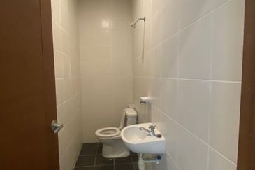 Summerscape Luxury Condominium