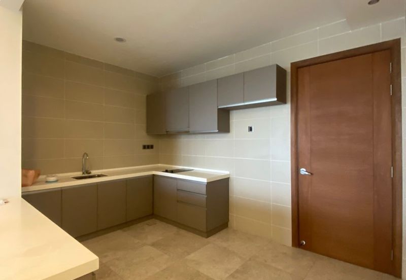 Summerscape Luxury Condominium