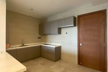 Summerscape Luxury Condominium