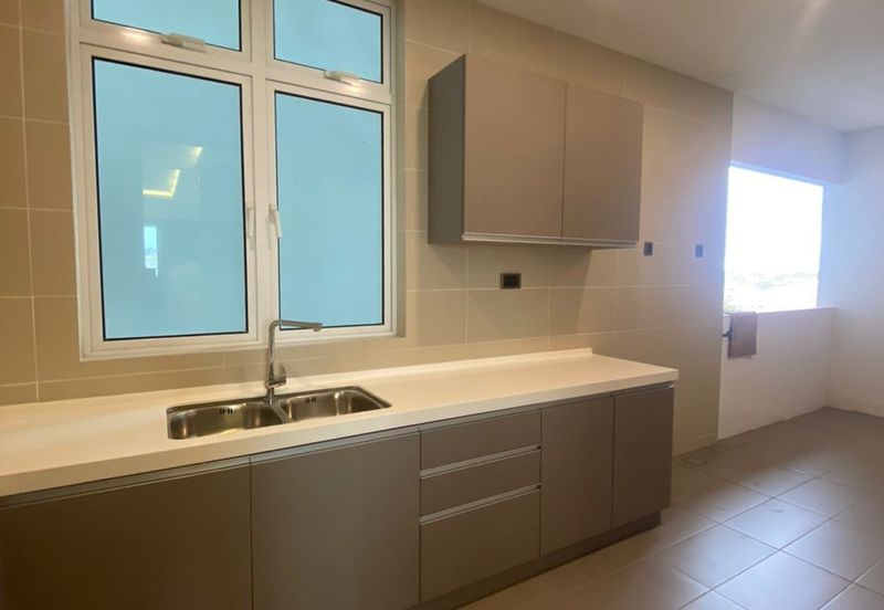 Summerscape Luxury Condominium