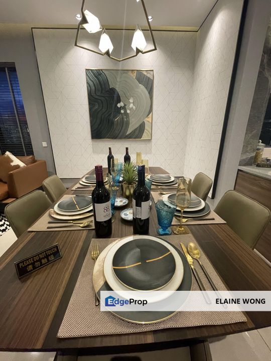 Jesselton Twin Tower | Tower A | High Floor | Bare Unit | 1,357sqft | Sunset View | Damai Kota Kinabalu, Sabah, Kota Kinabalu