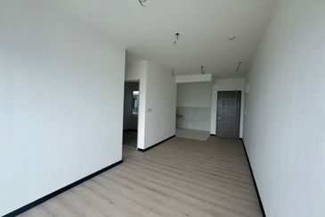 SkyMillion Residence | OC Obtained | Brand New Bare Unit | Middle Level | 930 sq.ft | For Sale 