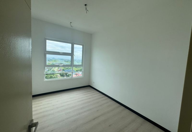 SkyMillion Residence | OC Obtained | Brand New Bare Unit | Middle Level | 930 sq.ft | For Sale 