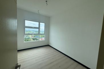 SkyMillion Residence | OC Obtained | Brand New Bare Unit | Middle Level | 930 sq.ft | For Sale 