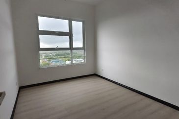 SkyMillion Residence | OC Obtained | Brand New Bare Unit | Middle Level | 930 sq.ft | For Sale 