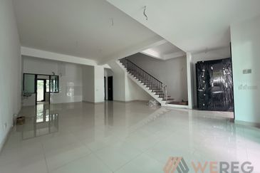 Duta Villa, Setia Alam