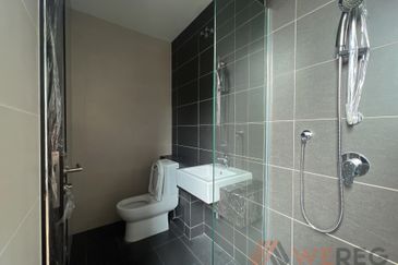 Duta Villa, Setia Alam