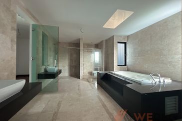 Duta Villa, Setia Alam