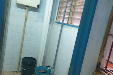 Taman Putra Budiman Flat