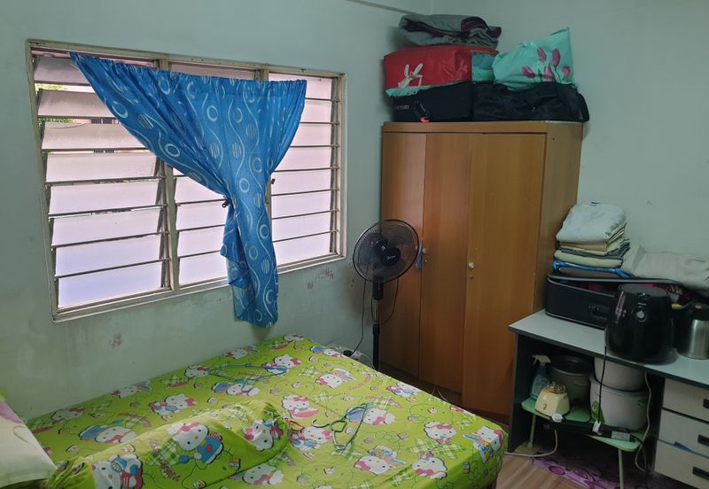 Taman Putra Budiman Flat