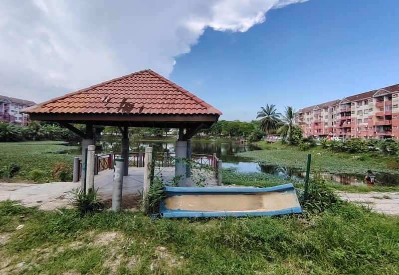 Kekwa Apartment @ Putra Perdana