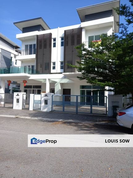 3 Storey Semi D Suria villa @ Sungai Long for sale , Selangor, Kajang
