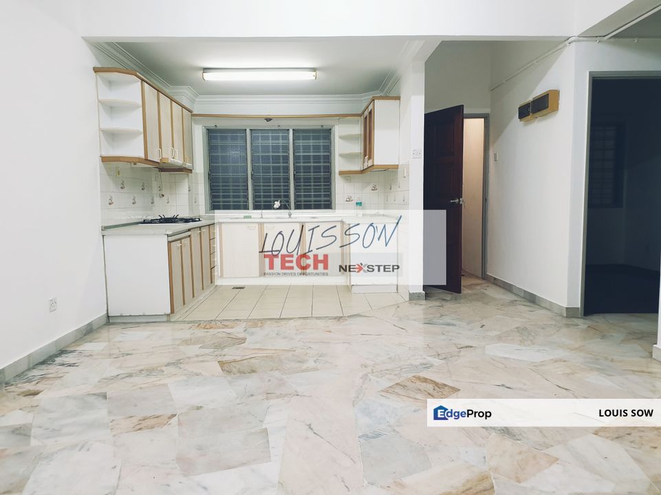 Petaling indah apartment .Sungai besi.kl., Kuala Lumpur, Sungai Besi