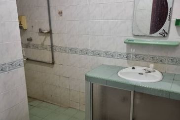 GREEN STREET HOMES (SEREMBAN 2)