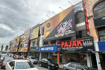 Kajang Town, Tenanted, Jalan Tun Abdul Aziz
