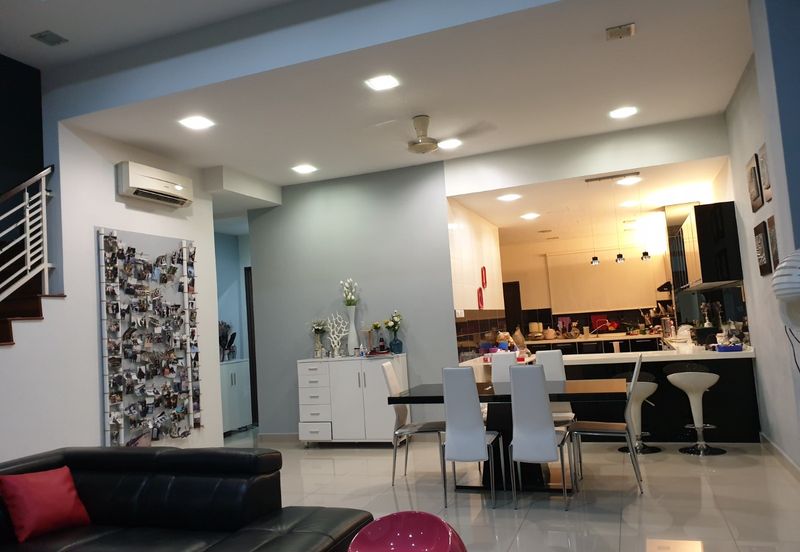 Cheap and Nice 2 Storey Terrace House @ Bandar Puteri Puchong For Sale