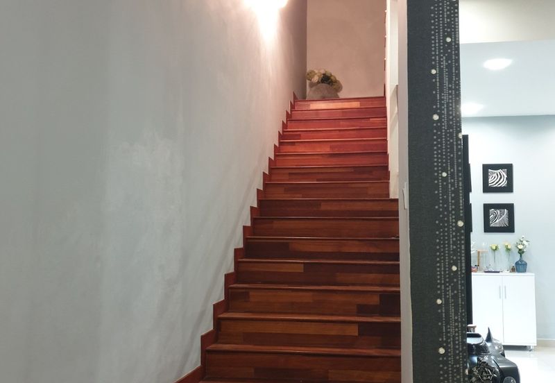 Cheap and Nice 2 Storey Terrace House @ Bandar Puteri Puchong For Sale