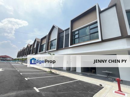 Bukit Puchong Shop Lot Nearby School For Rent, Selangor, Puchong