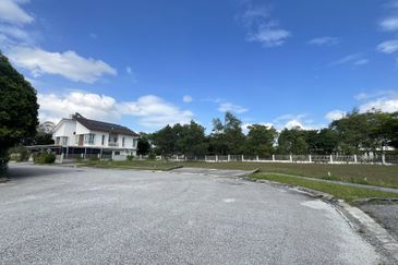 Villa Heights @ Equine Park