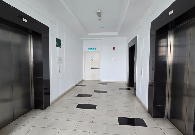 La Thea Residences @ 16 Sierra