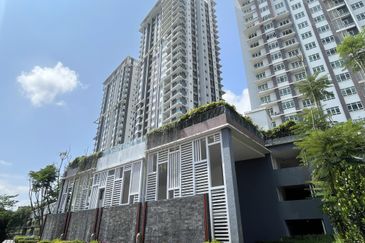 La Thea Residences @ 16 Sierra