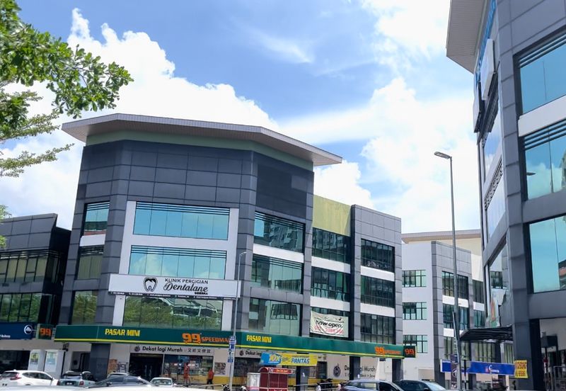 La Thea Residences @ 16 Sierra