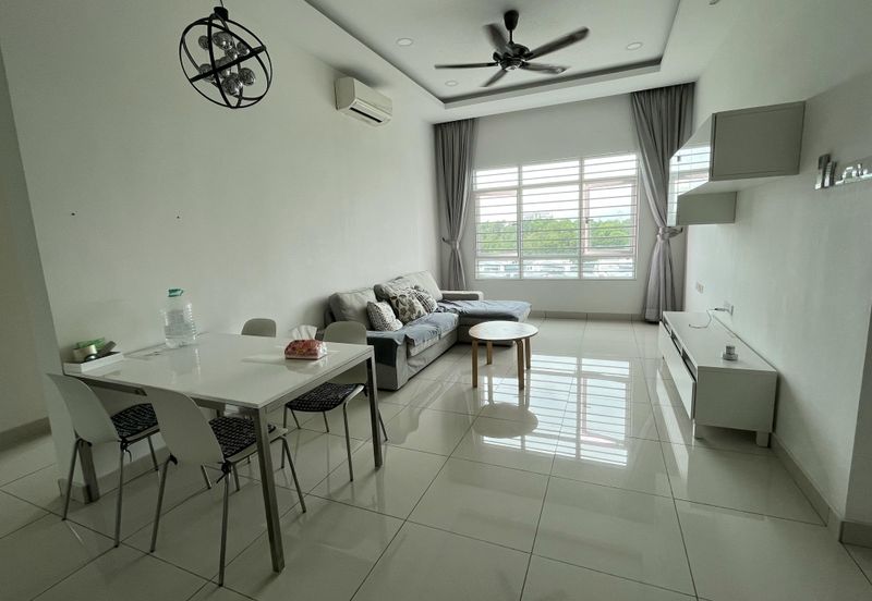 La Thea Residences @ 16 Sierra