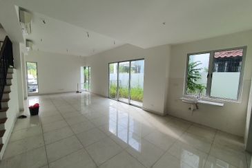 Parkfield Residences, Tropicana Heights