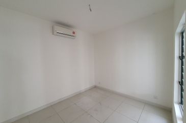 Parkfield Residences, Tropicana Heights