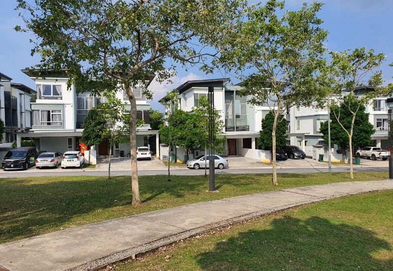 Parkfield Residences, Tropicana Heights