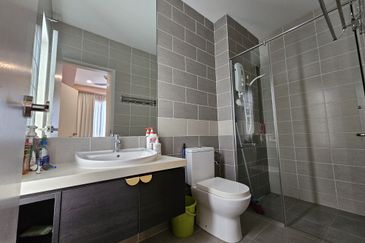 Parkfield Residences, Tropicana Heights