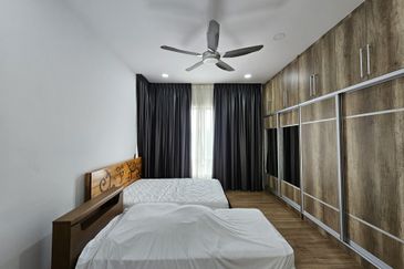 Parkfield Residences, Tropicana Heights