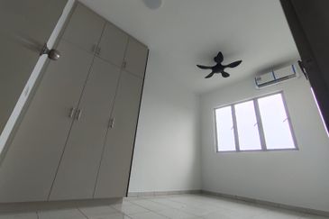 Kristal Villa Condominium