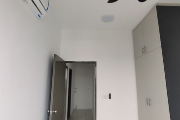 Kristal Villa Condominium