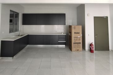 Kristal Villa Condominium