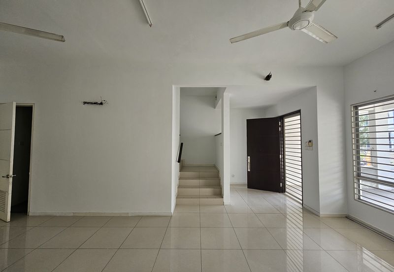 Parkfield Residences, Tropicana Heights