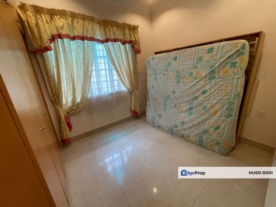 Spacious Bungalow with Private Landscaped Garden, Fully Renovated, Come with Private Patio, Kuala Lumpur, Setapak