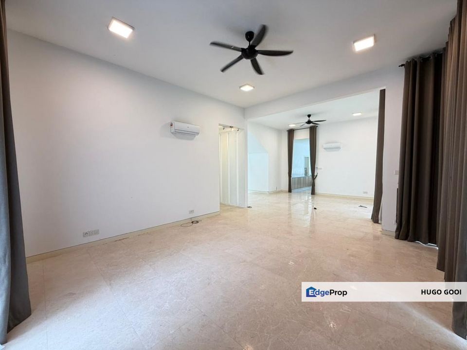 Greenery and Quiet Environment with Huge Lake, Come with Private Garden, Ample Parking, Relaxing Clubhouse Area, Selangor, Ampang