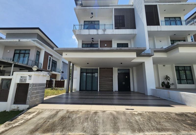 Verge 32 @ Puncak Melawati