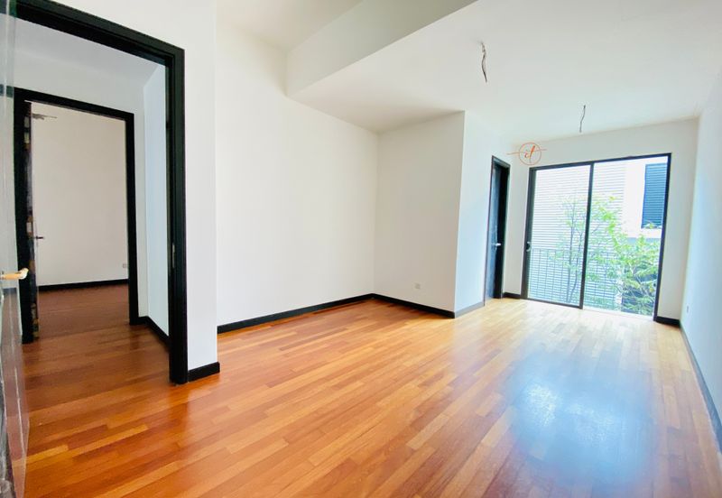 Duta Villa, Setia Alam