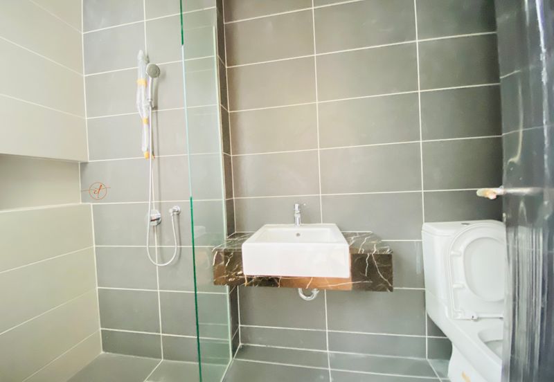 Duta Villa, Setia Alam