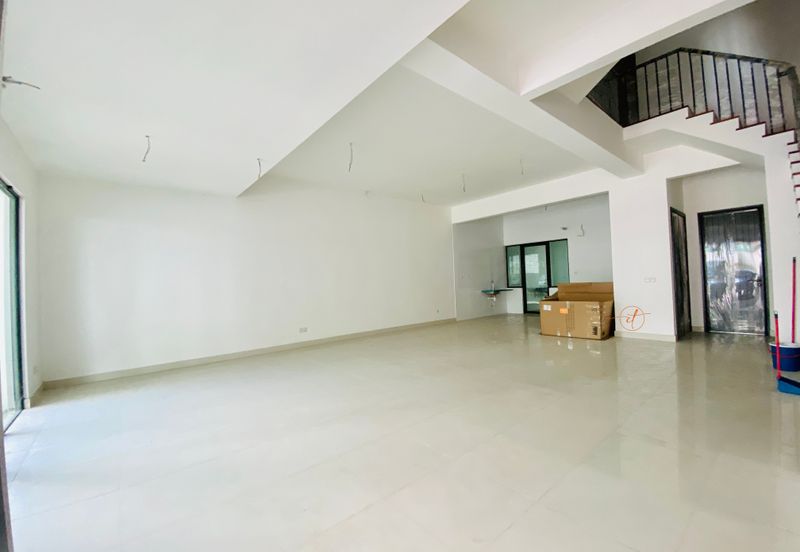 Duta Villa, Setia Alam