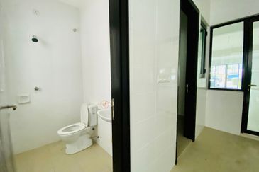 Duta Villa, Setia Alam