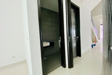 Duta Villa, Setia Alam