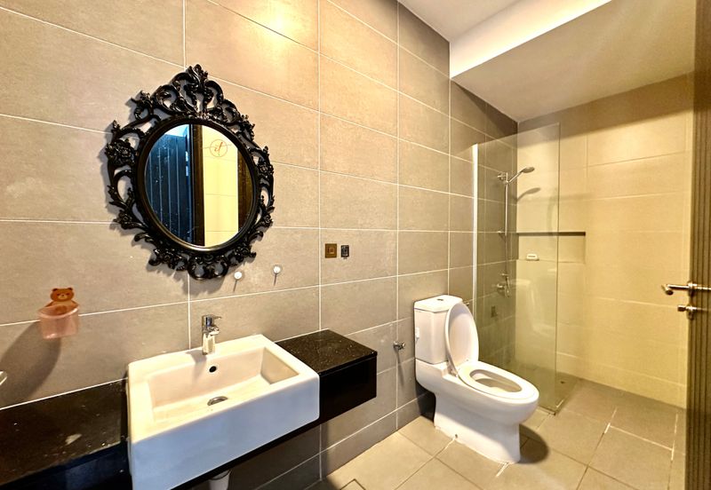 Duta Villa, Setia Alam