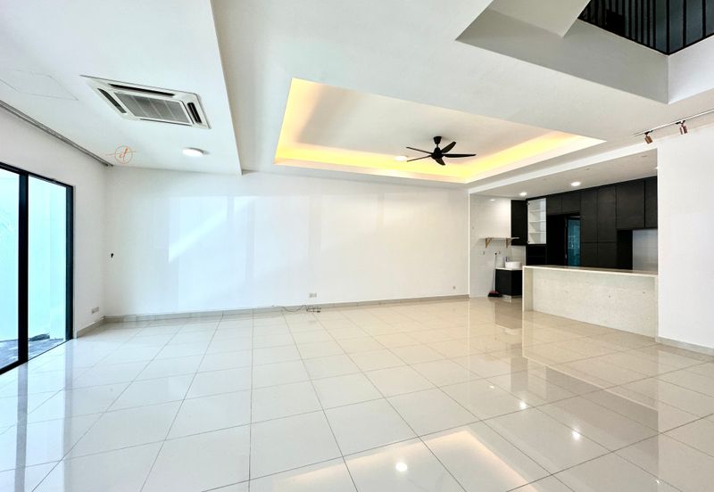 Duta Villa, Setia Alam