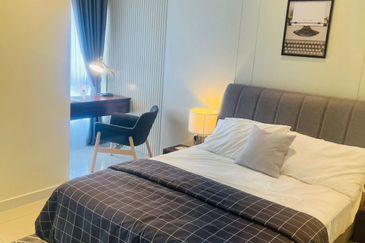 Solar Panel and Swimming Pool* for Double-Storey Super link Home  at Shah Alam. Corner Lot Available!!