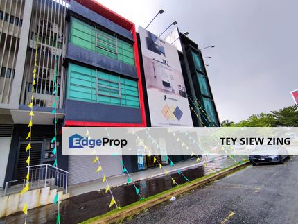 D Alpinia Business Park, Puchong South, Sierra 16, Selangor, Puchong