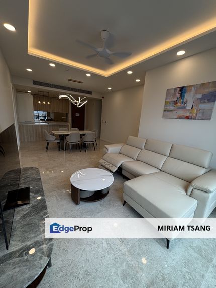 An exclusive chance to stay a 43/F high-floor condo offering breathtaking views, Kuala Lumpur, KL City
