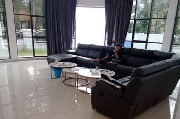 Jalan Bukit Antarabangsa 